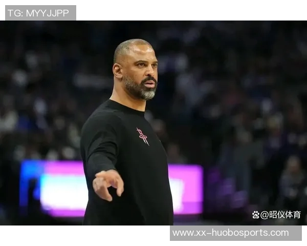 乌度卡称赞戴维森在场上决策能力期待他在球队的表现