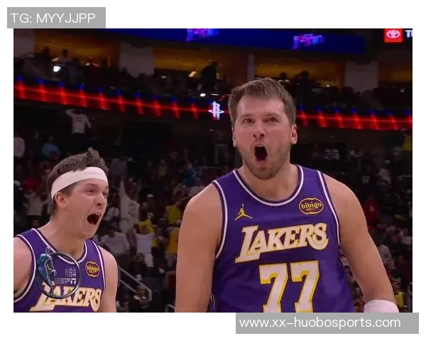 拉拉维亚分享湖人三巨头数据与东契奇里夫斯的精彩表现分析